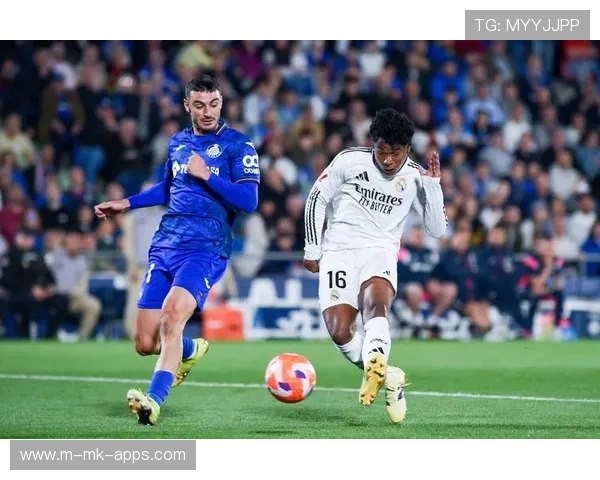 西甲战术演变带来更多纵深传跑配合方式，西甲扩军