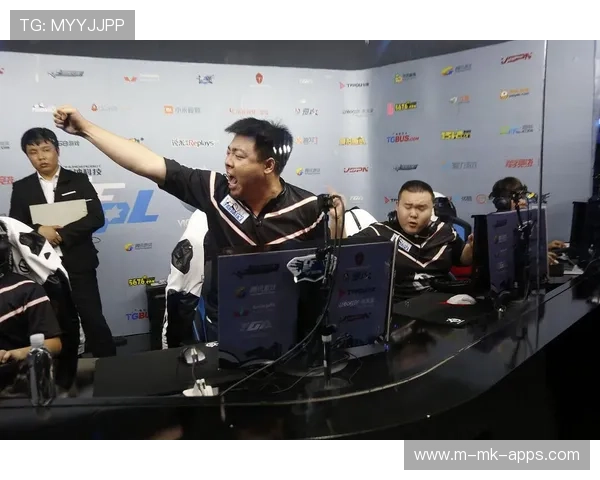 电竞赛场最疯狂瞬间合集 电竞赛场最疯狂瞬间合集